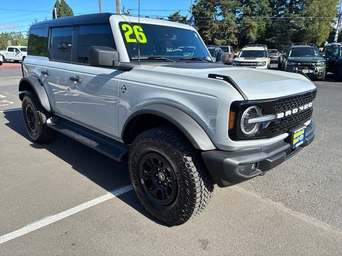 Used 2026 Ford Bronco Outer Banks w/ Sasquatch Package AWD/4WD image 1