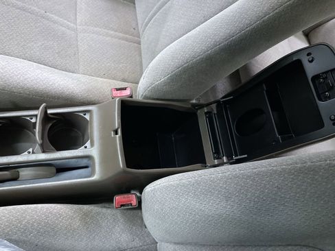 Used 2000 Toyota Camry CE image 24