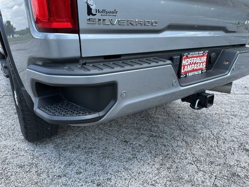 Used 2024 Chevrolet Silverado 3500 High Country w/ High Country Premium Package image 9