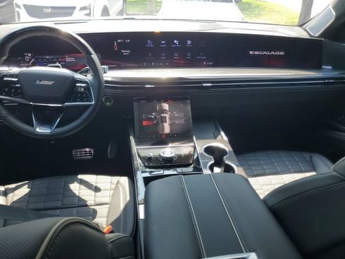 Certified 2026 Cadillac Escalade V w/ LPO, ONYX Package AWD/4WD image 17