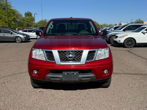 Used 2018 Nissan Frontier Desert Runner RWD image 2