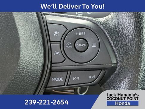 Used 2026 Toyota Corolla LE FWD image 28