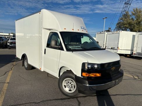 New 2025 Chevrolet Express 3500 w/ Power Convenience Package RWD image 5