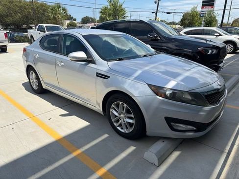 Used 2013 Kia Optima LX w/ Convenience Plus Pkg FWD image 3
