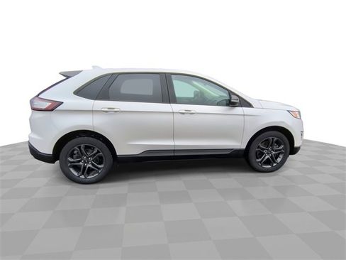 Used 2018 Ford Edge SEL w/ Equipment Group 201A image 9