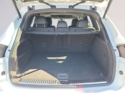 Used 2016 Porsche Cayenne image 21