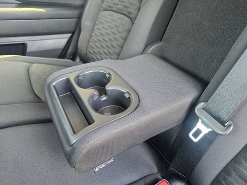 Used 2025 Nissan Pathfinder SV AWD/4WD image 29