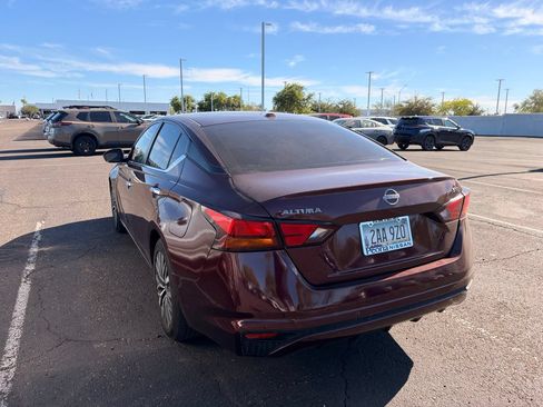 Certified 2024 Nissan Altima 2.5 SV FWD image 7