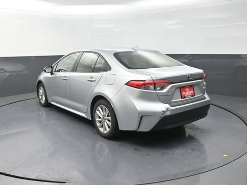Certified 2024 Toyota Corolla LE w/ LE Convenience Package FWD image 6