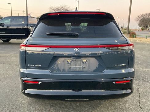 Certified 2025 Toyota Crown Signia w/ Advanced Technology Package image 6