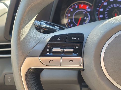 Used 2021 Hyundai Elantra SEL image 19