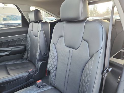 Used 2023 Kia Sorento SX image 25