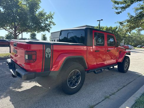 Used 2022 Jeep Gladiator Overland AWD/4WD image 5