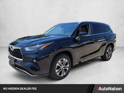 Used 2023 Toyota Highlander XLE