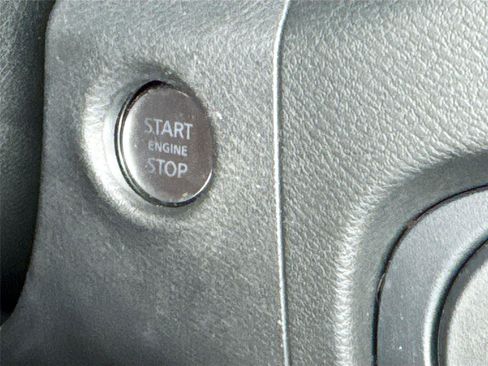 Used 2022 Nissan Frontier Pro-X w/ Technology Package RWD image 12