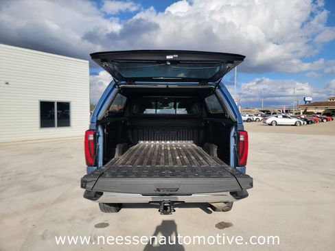 Used 2024 GMC Sierra 2500 SLT w/ Texas SLT Premium Package image 31