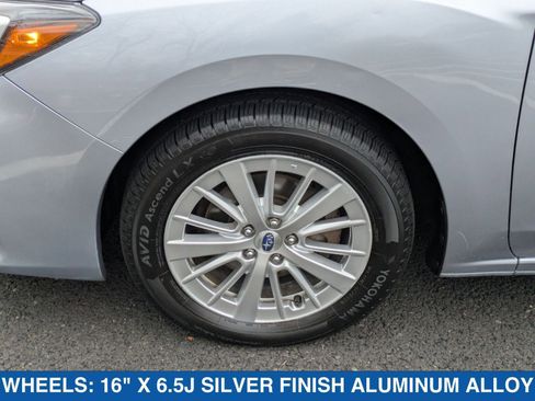 Used 2017 Subaru Impreza 2.0i Premium w/ BSD & Rcta/SRF/Eyesight image 11