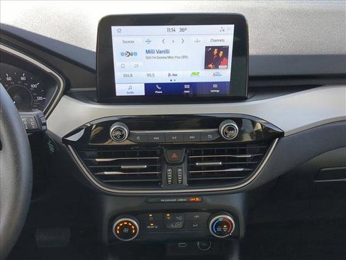 Used 2021 Ford Escape SE image 15