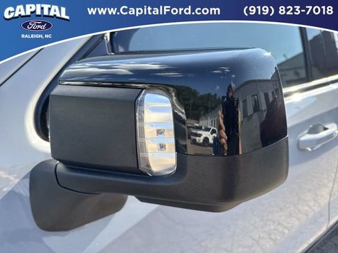 Used 2024 GMC Sierra 1500 AT4 w/ Technology Package AWD/4WD image 12