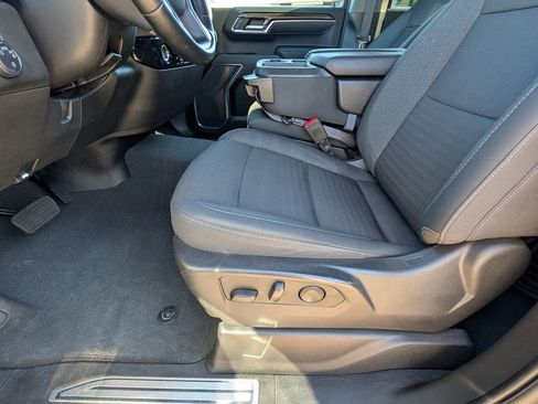 Certified 2023 Chevrolet Silverado 1500 LT AWD/4WD image 18