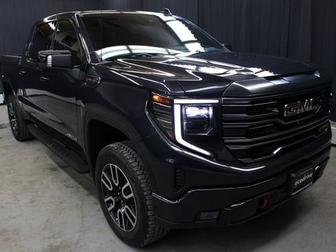 Used 2024 GMC Sierra 1500 AT4 w/ Technology Package AWD/4WD image 62