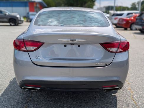 Used 2015 Chrysler 200 S w/ Comfort Group FWD image 5