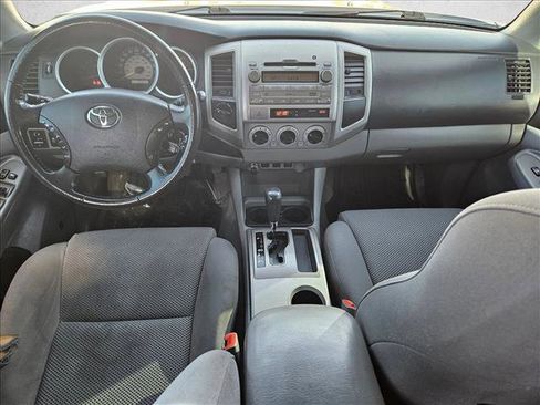 Used 2011 Toyota Tacoma 4x4 Double Cab image 15