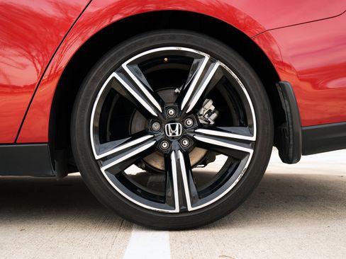 Used 2024 Honda Accord Sport image 15