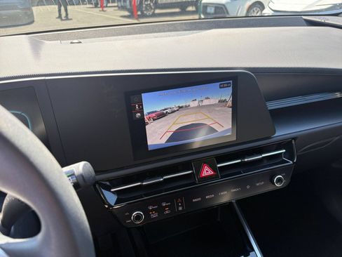 Used 2026 Kia Niro LX FWD image 22