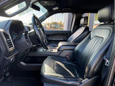 Used 2018 Ford Expedition Limited RWD image 14