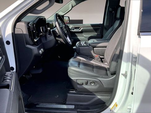 Used 2025 GMC Sierra 1500 SLT image 22