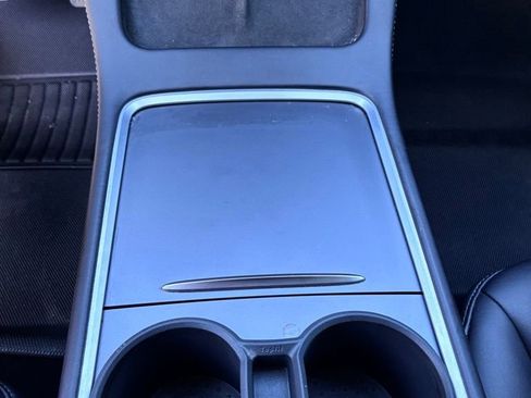 Used 2022 Tesla Model 3 Long Range AWD/4WD image 41