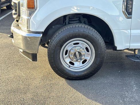 Used 2020 Ford F250 XL w/ Power Equipment Group image 27