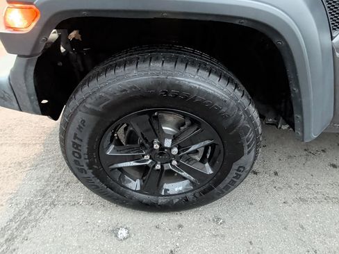 Used 2021 Jeep Wrangler Unlimited Sport image 10