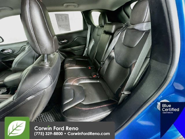 Used 2020 Jeep Cherokee Trailhawk w/ Trailer Tow Group AWD/4WD image 28