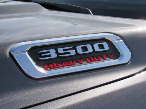 Used 2024 RAM 3500 Big Horn image 9