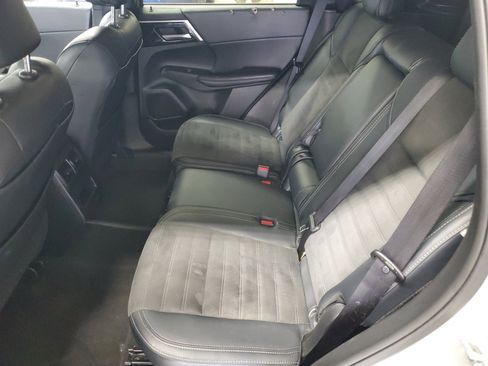 Used 2024 Mitsubishi Outlander SE AWD/4WD image 12