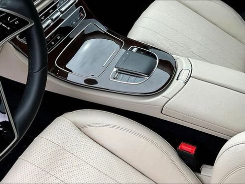 Used 2023 Mercedes-Benz E 350 Sedan image 15
