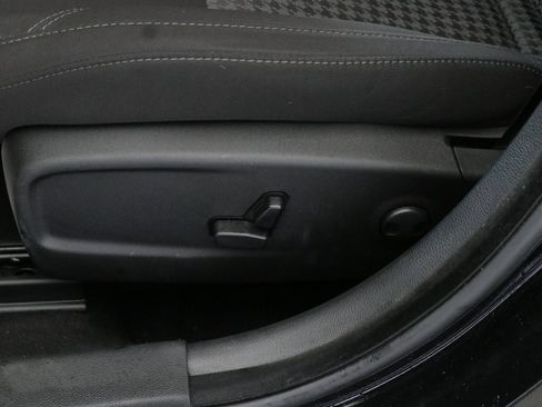 Used 2023 Dodge Charger SXT w/ Blacktop Package image 25