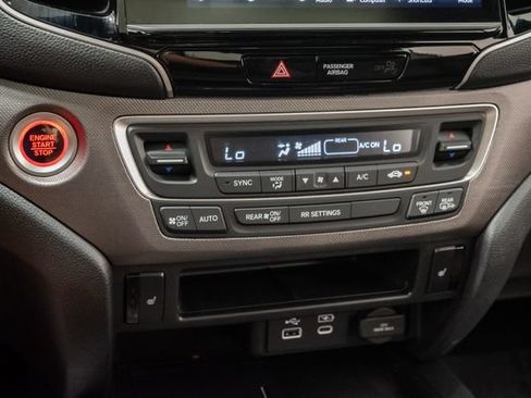 Used 2025 Honda Ridgeline RTL image 19