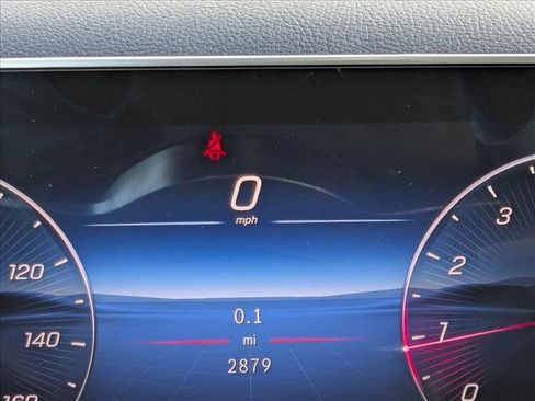 Used 2026 Mercedes-Benz GLC 300 4MATIC image 11