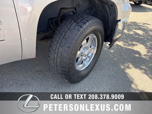 Used 2007 GMC Sierra 1500 SLE w/ SLE1 Preferred Package AWD/4WD image 11