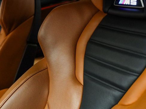 Certified 2022 BMW M5 w/ Executive Package image 22