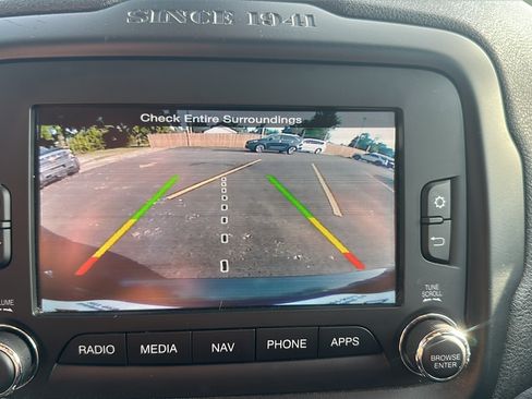 Used 2016 Jeep Renegade Limited AWD/4WD image 23