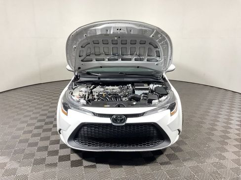 Used 2022 Toyota Corolla LE FWD image 9