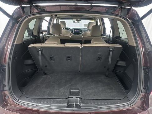 Used 2016 Honda Pilot Touring image 16