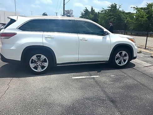 Used 2015 Toyota Highlander Limited FWD image 6