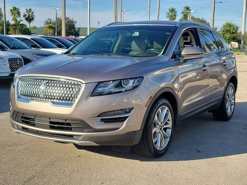 Used 2019 Lincoln MKC Select w/ Select Plus Package image 3