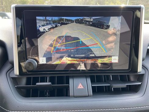 Used 2024 Toyota RAV4 LE image 22