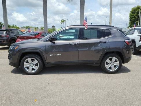 Used 2022 Jeep Compass Latitude FWD image 8